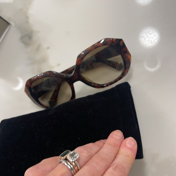 Tortoise Shell Sunglasses - Picture 2 of 9